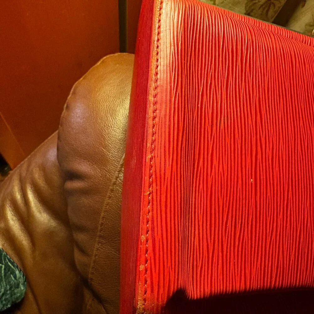 LOUIS VUITTON Epi Sac Depaule GM Shoulder Bag Red M80207 LV Auth 131025 - Picture 5 of 16